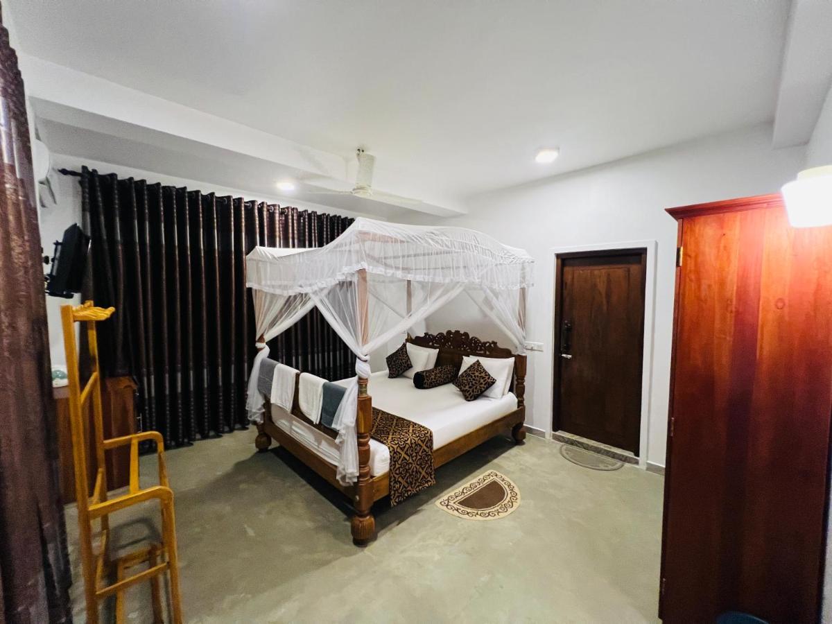 Top Secret Beach Hotel Matara Exterior foto