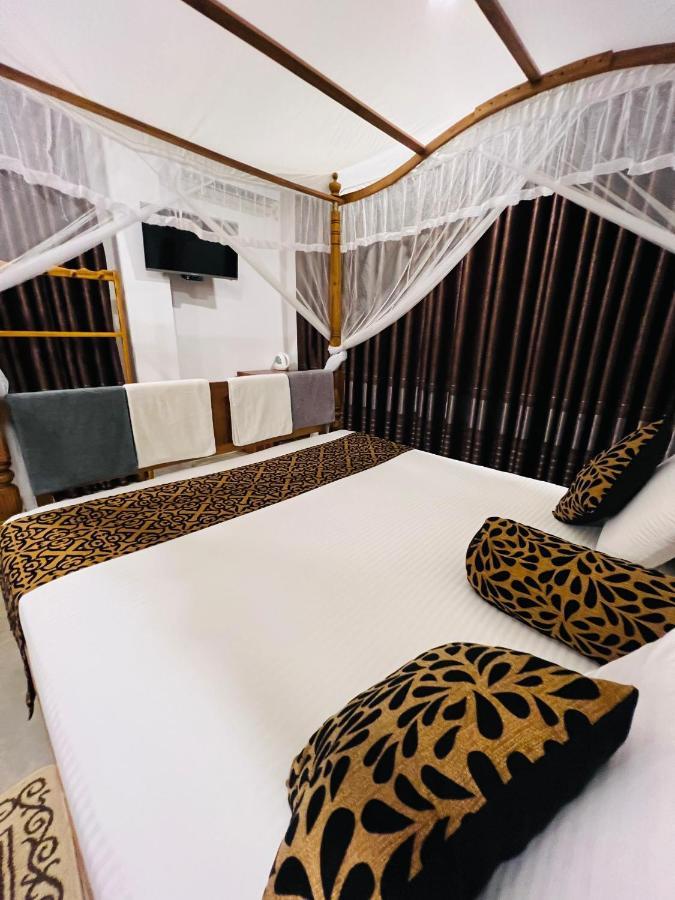 Top Secret Beach Hotel Matara Exterior foto