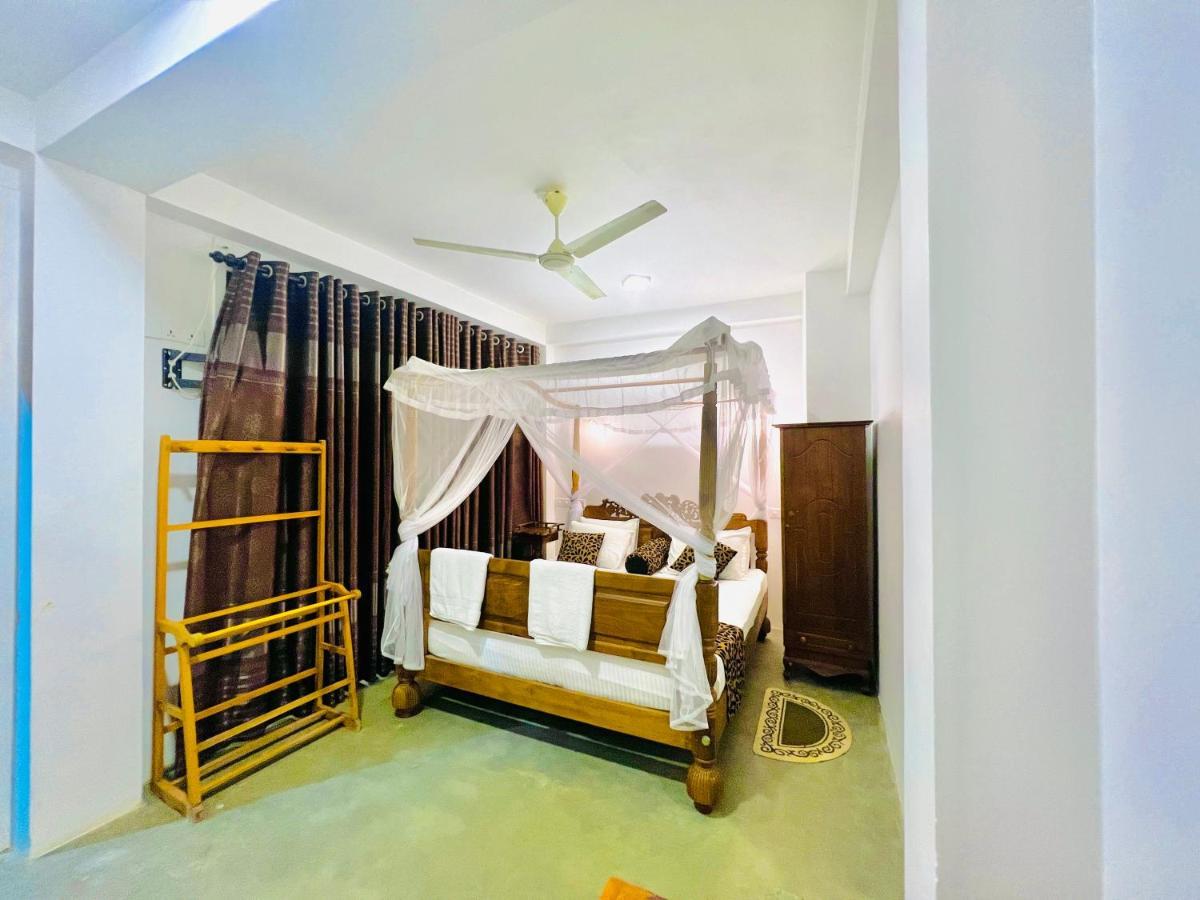 Top Secret Beach Hotel Matara Exterior foto