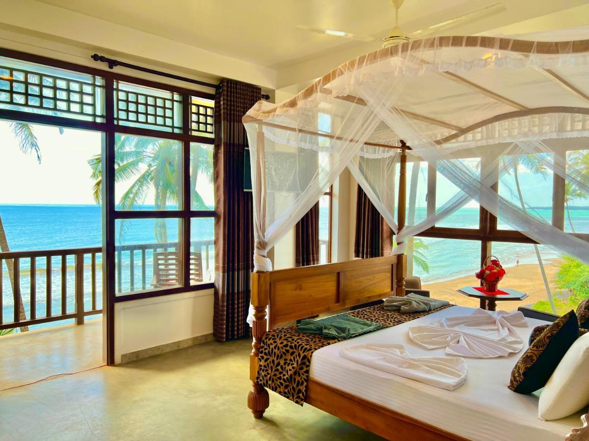Top Secret Beach Hotel Matara Exterior foto