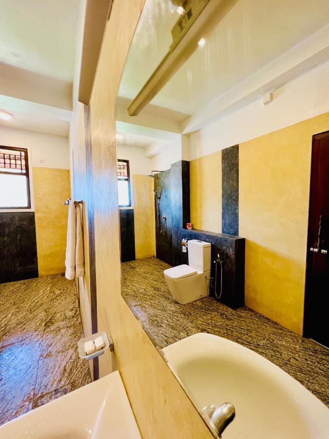 Top Secret Beach Hotel Matara Exterior foto